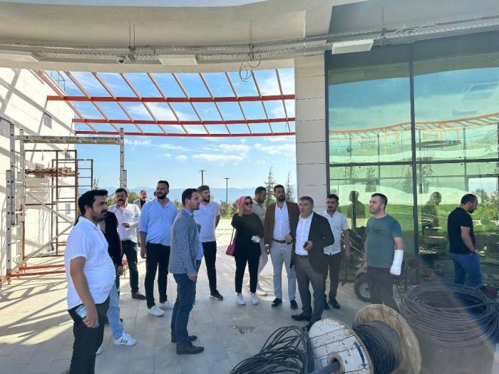 Başkan Şayir’den Gençlere: "Ben Sizin Abinizim"