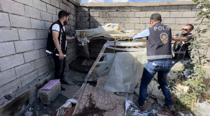Yüksekova Polisinden Uyuşturucu Bağımlıların Kaldıkları Mekanlara Operasyon