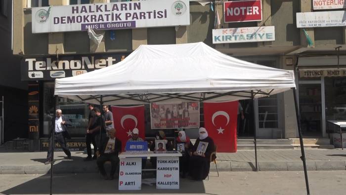 Muş’ta Annelerin Evlat Nöbeti Devam Ediyor