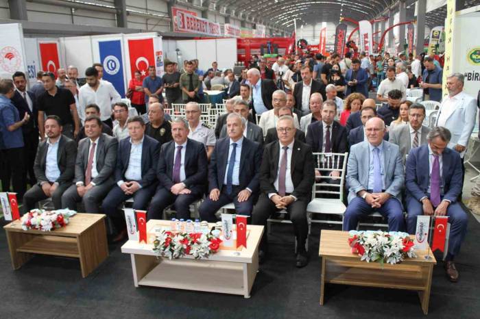 Uşak "Tarım Ve Hayvancılık Teknolojileri Fuarı" Kapılarını Açtı