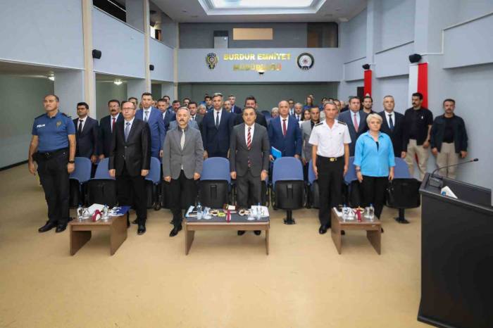 Vali Öksüz; “Etkin Bir Güvenlik Hizmeti Sunabilmek İçin Elimizden Geleni Yapacağız”