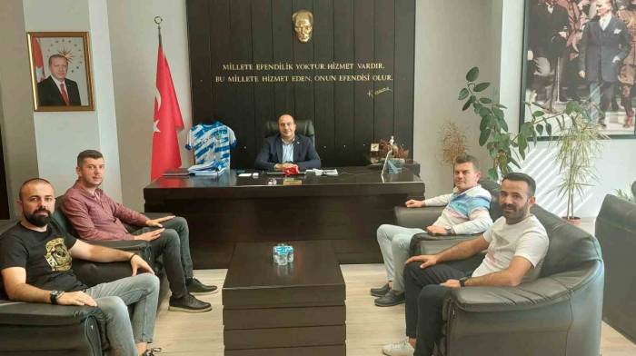 Ergene Velimeşespor Yönetimi, Kaymakam Duman’a Maça Davet Etti