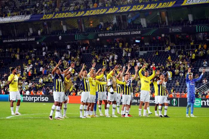 Fenerbahçe Galibiyet Serisini 11 Maça Çıkardı