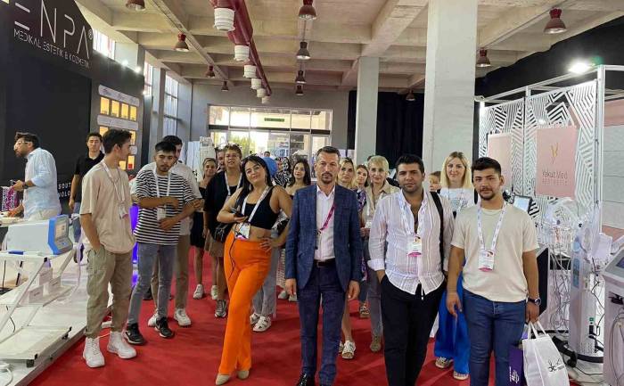 Manisalı Berber Ve Kuaförler Antalya’da Fuara Katıldı