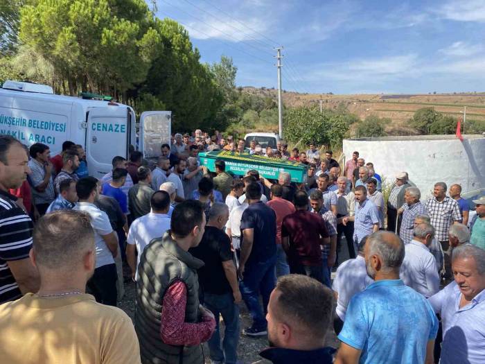 Kazada Hayatını Kaybeden İki Liseli Toprağa Verildi