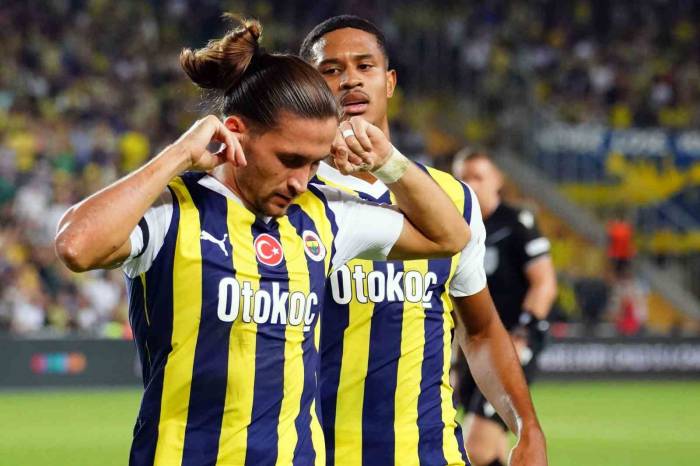 Uefa Avrupa Konferans Ligi: Fenerbahçe: 2 - Nordsjaelland: 0 (İlk Yarı)