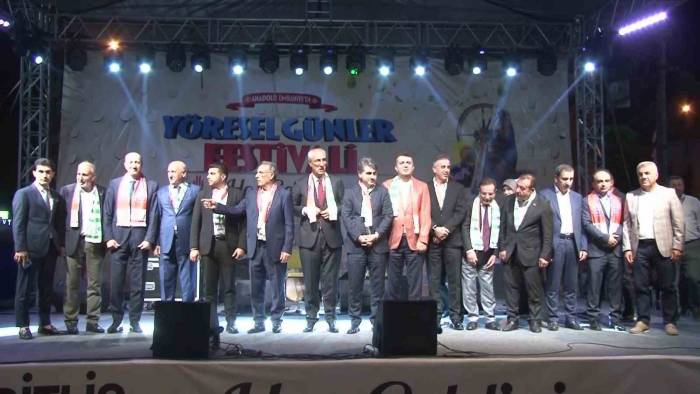Bingöllüler Ve Bitlisliler Ümraniye’deki ’yöresel Günler Festivali’nde Buluştu