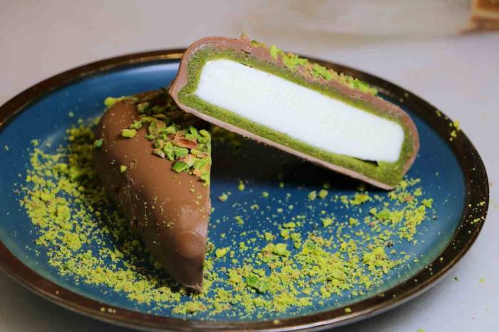 Bu Dondurma Adana Sıcağında Yok Satıyor