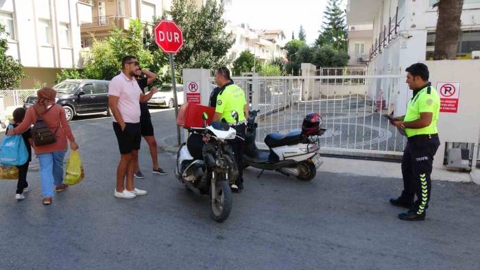 Otomobil İle Motosiklet Çarpıştı: 1 Yaralı