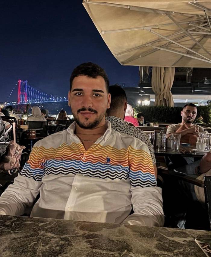 Bahçelievler’de Duvara Çarpan Otomobildeki 4 Kişinin Cenazesi Adli Tıp’tan Alındı