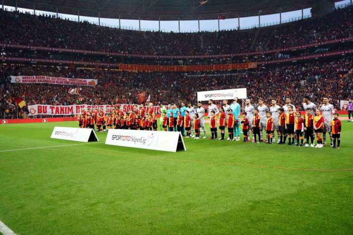 Başakşehir İle Galatasaray 31. Randevuda
