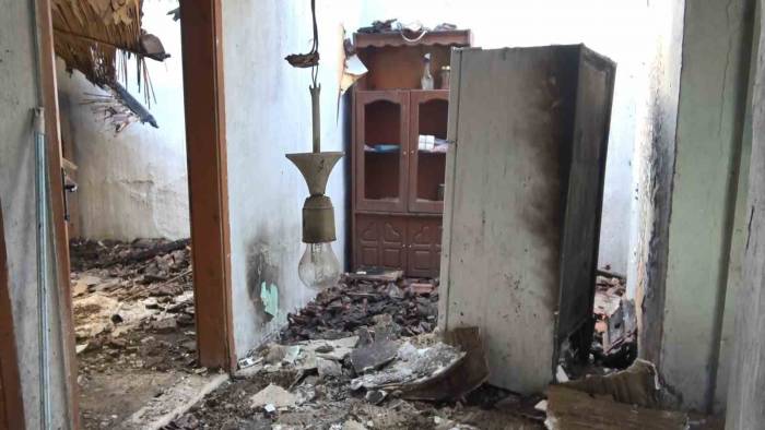 Yangında Mahsur Kalan Yaşlı Adam Böyle Kurtarıldı