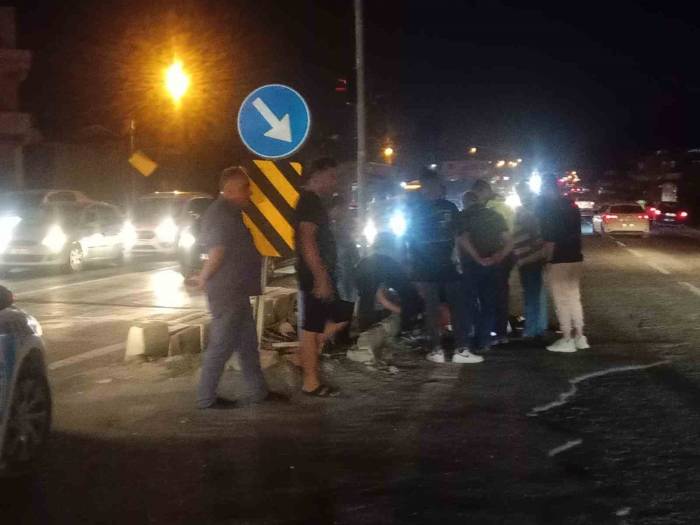 Yolun Karşısına Geçmeye Çalışan Yayaya Araç Çarptı: 1 Yaralı