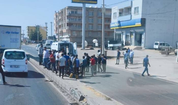 Mardin’de Otomobilin Yayaya Çarptığı Kazanın Görüntüleri Ortaya Çıktı