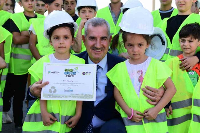 Çevre Müfettişi Öğrenciler Görev Başında