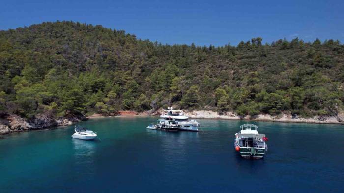 Büyükşehir 2023 Yılında 10 Bin Tekneden Atık Topladı