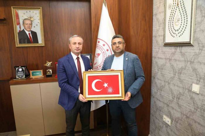 Özel Eğitim Konfederasyonu Genel Başkanı Kılıç, Ağrı Milli Eğitim Müdürü Kökrek İle Görüştü