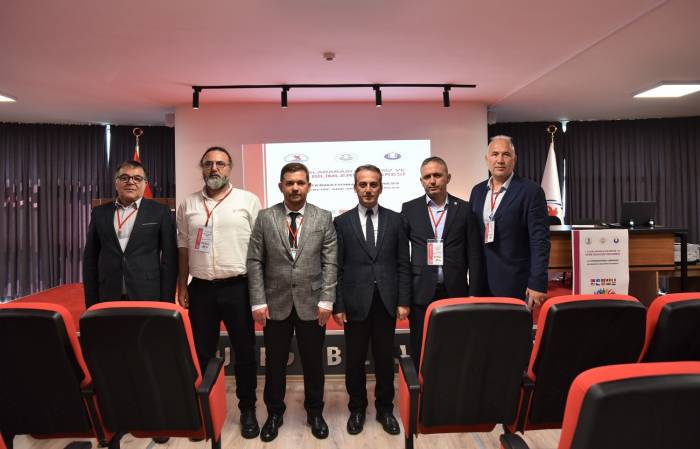 “1. Uluslararası Egzersiz Ve Spor Bilimleri Kongresi”