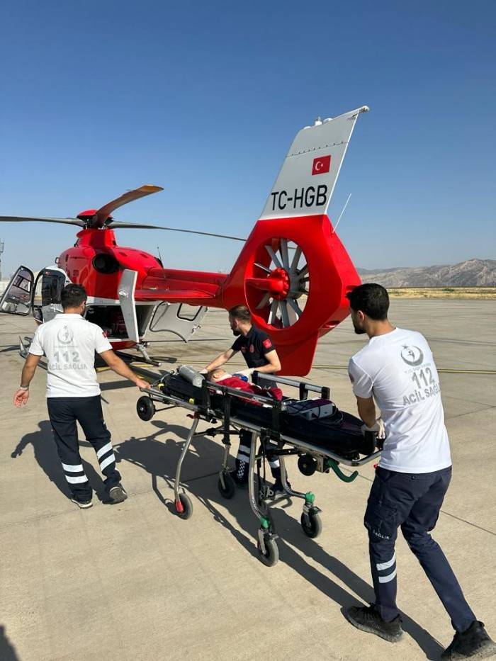 Şırnak’ta Ambulans Helikopter Demhat Bebek İçin Havalandı