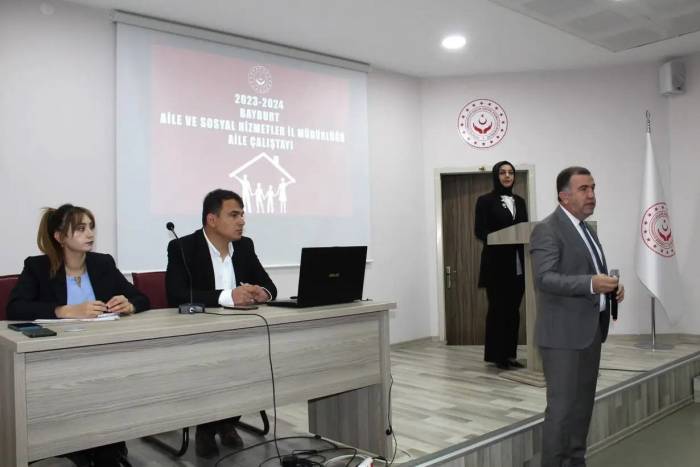 Bayburt’ta 2023-2024 Aile Çalıştayı Yapıldı