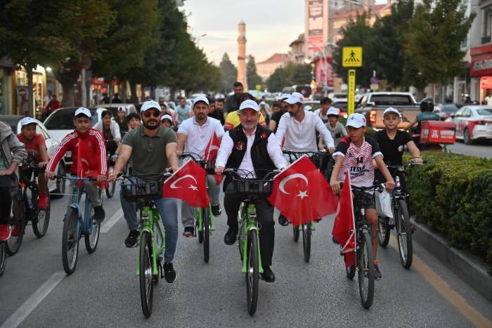 Çorum Belediyesi Bisikletle Şehir Turu Düzenledi