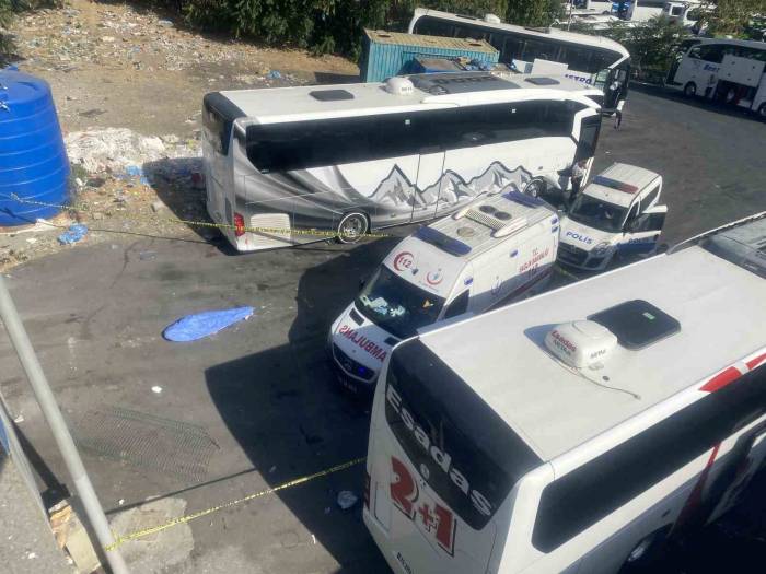 Bayrampaşa’da Direksiyon Sınavını Beklerken Düşerek Hayatını Kaybetti