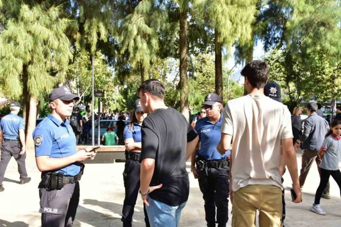 Manisa Emniyeti’nden ‘Güven Ve Huzur’ Uygulaması