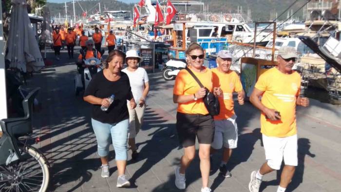 Alzheimer’a Dikkat Çekmek İçin Koştular