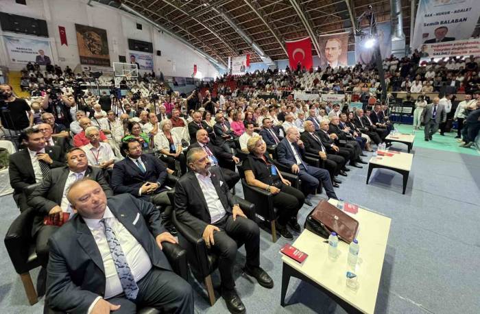 Chp Manisa İl Başkanlığına Ferdi Zeyrek Seçildi