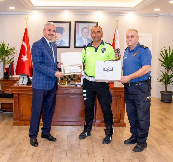 Emniyette Ayın Personelleri Ödüllendirildi