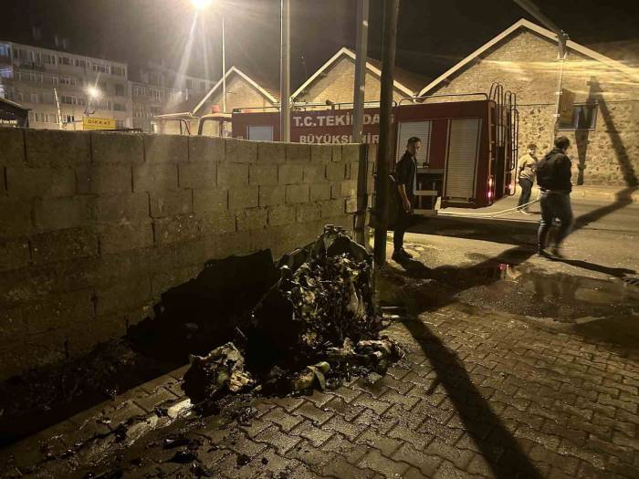 Çöp Yangınında Plastik Konteyner Eridi
