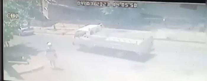 İstanbul’da Kamyonet Dehşeti Kamerada: Ortalığı Savaş Alanına Çevirdi
