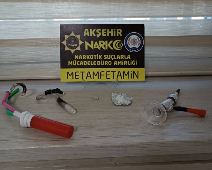 Akşehir’de Uyuşturucu Tacirlerine Operasyon: 5 Gözaltı
