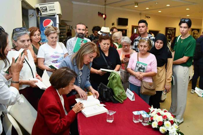 İsmet İnönü’nün Kızı Özden Toker, Atatürk’ü Ve Babasını Anlattı
