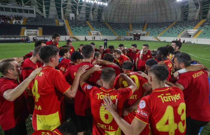 Göz-göz, Deplasmanda Gülmeye Devam Ediyor