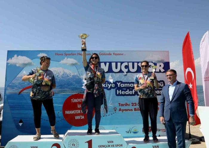 Van Yamaç Paraşütü Ve Paramotor Hedef Şampiyonası Sona Erdi