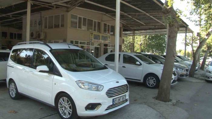 Kredi Musluğu Kısıldı, Otomobil Piyasası Durgunlaştı