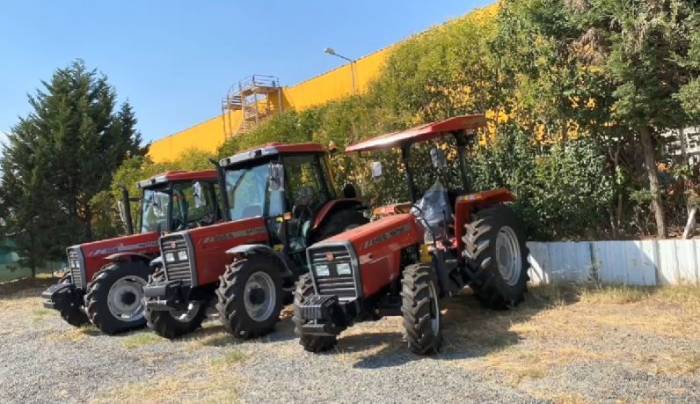 Fabrikalarda Traktör Ve Tonlarca Saç Malzemesi Dolandırıcılığı: O Anlar Kamerada