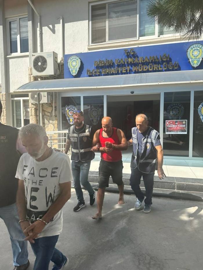 Didim’de 13 Düzensiz Göçmen Yakalandı, 5 Organizatör Tutuklandı