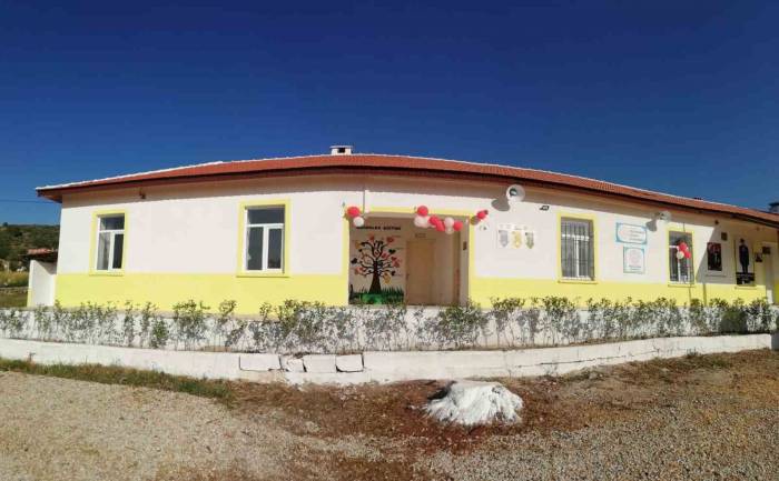 Babalarının Vasiyetini Yerine Getirdiler