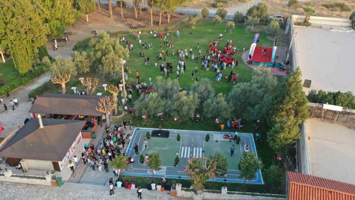 Bergama’da Yeni Kleopatra Ilıca Cafe Ve Çocuk Trafik Parkı Açıldı