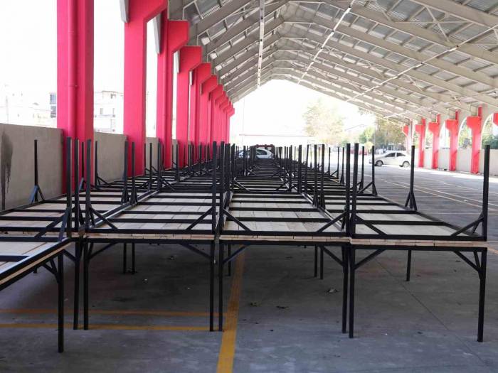 Pazarcıların Tezgahları Düzce Belediyesinden