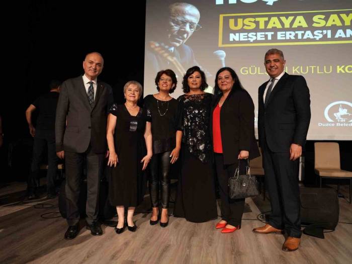 Bozkırın Tezenesi Türküleriyle Anıldı