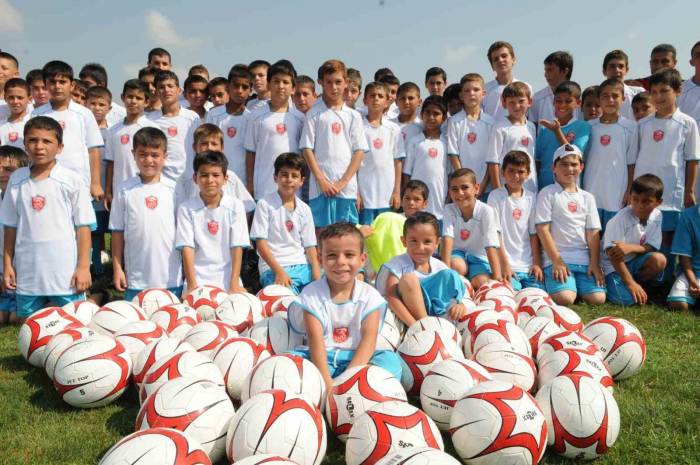 Kepez Belediyesi’nden Spora Dev Yatırım