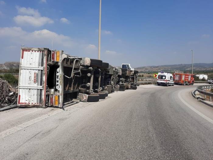 Hatay’da İki Ayrı Kazada İki Kişi Yaralandı