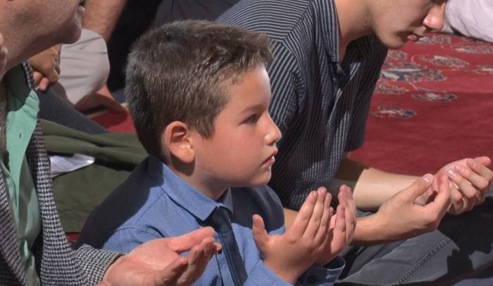 Ankaralılar Mevlid Kandili’nde Camilere Akın Etti