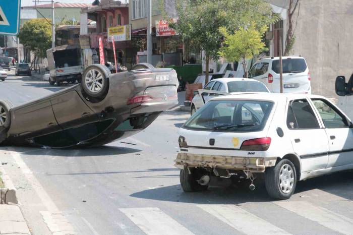 Kahramanmaraş’ta Trafik Kazası Güvenlik Kamerasında