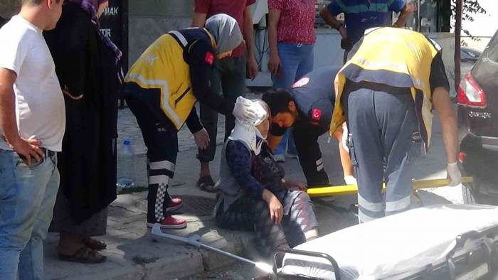 Cipin Geri Manevra Yaparken Çarptığı Yaşlı Kadın Yaralandı