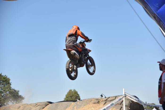 Zorlu Parkurda Nefes Kesen Mücadele