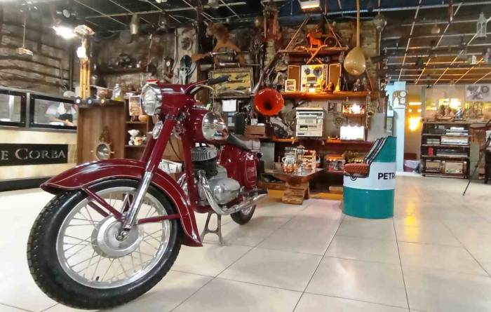 Antikacı Değil, Çorbacı